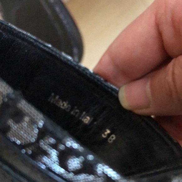 Dior Button Flat T Strap Slides - Picture 8 of 15